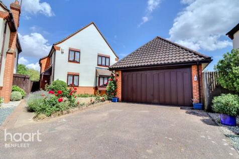 Summerwood Close, Benfleet 4 bed detached house for sale