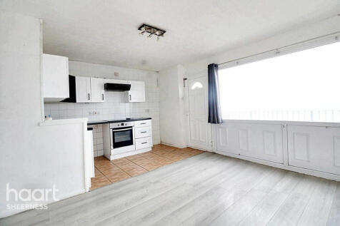 Manor Way, Sheerness 2 bed apartment for sale