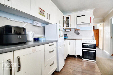 Manor Way, Leysdown on Sea 2 bed apartment for sale
