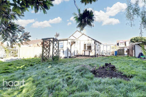 Imperial Avenue, Minster 3 bed bungalow for sale