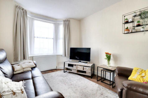 Granville Road, Sheerness 2 bed terraced house for sale