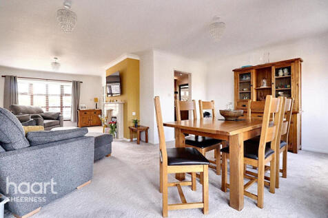 Southdown Road, Halfway 3 bed detached house for sale