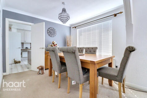 Uplands Way, Halfway 3 bed chalet for sale