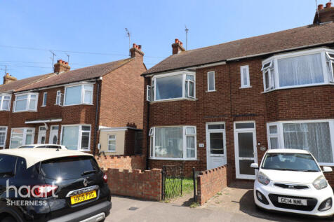 Harps Avenue, Sheerness 2 bed end of terrace house for sale