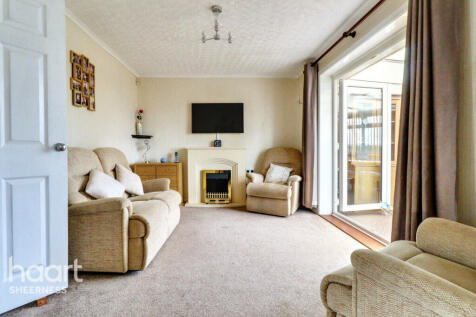 2 bedroom semi-detached bungalow for sale
