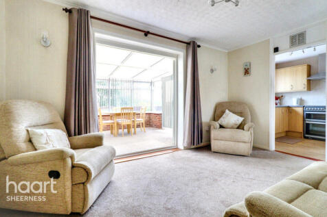 2 bedroom semi-detached bungalow for sale