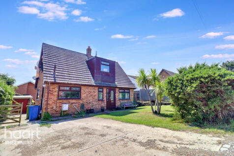 Sea Approach, Sheerness 4 bed chalet for sale