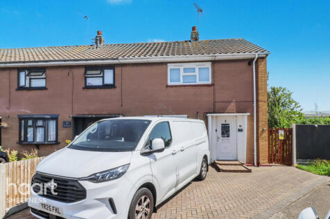 Nelson Close, Sheerness 2 bed end of terrace house for sale