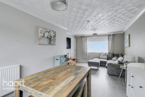 Nelson Close, Sheerness 2 bed end of terrace house for sale