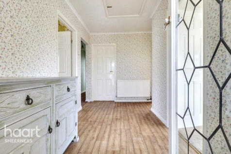 Cliff Gardens, Minster on sea 3 bed detached bungalow for sale