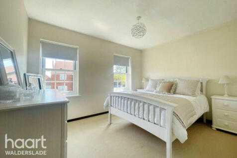 Claridge Court, Gillingham 4 bed detached house for sale