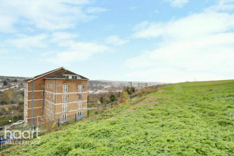 Longhill Avenue, Chatham 1 bed flat for sale