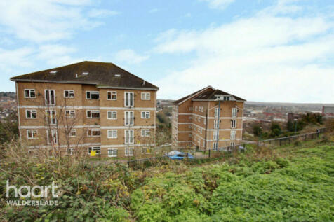 Longhill Avenue, Chatham 2 bed flat for sale
