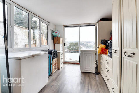 Upper Luton Road, Chatham 5 bed detached house for sale