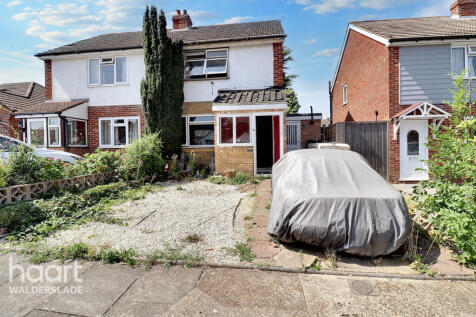 4 bedroom semi-detached house for sale