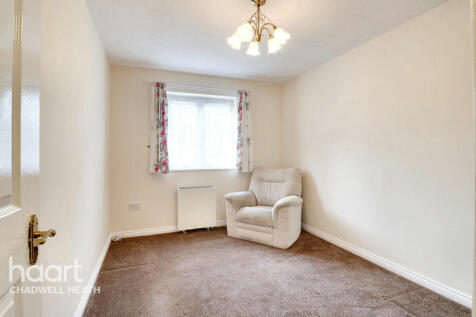 Cunningham Close, Romford 1 bed retirement property for sale