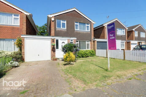 3 bedroom link detached house for sale
