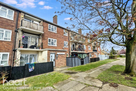 Almond Way, Colchester 2 bed apartment for sale