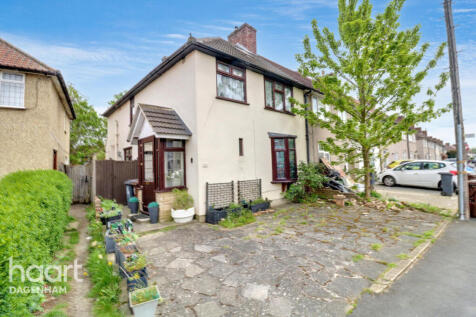 Sterry Road, Dagenham 3 bed end of terrace house for sale