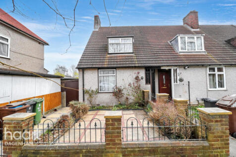 Cartwright Road, Dagenham 2 bed end of terrace house for sale