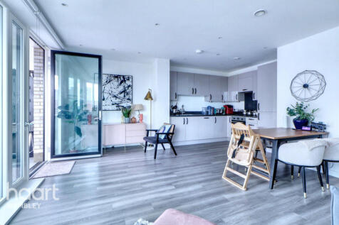 SHARED OWNERSHIP 25% AVAILABLE 2 bed apartment for sale