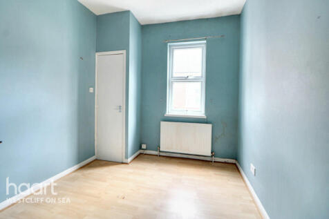Whitefriars Crescent, Westcliff
