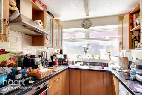 2 bedroom semi-detached bungalow for sale