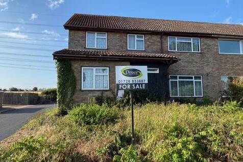 5 bedroom semi-detached house for sale