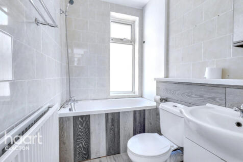 Main Road, Harwich 2 bed detached house for sale