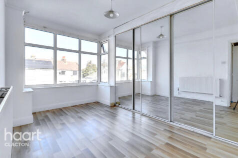 Main Road, Harwich 2 bed detached house for sale