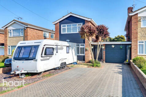 4 bedroom link detached house for sale