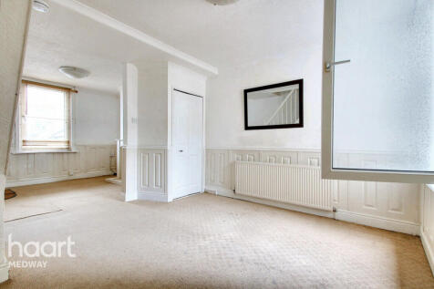 Sturla Road, Chatham 3 bed terraced house for sale