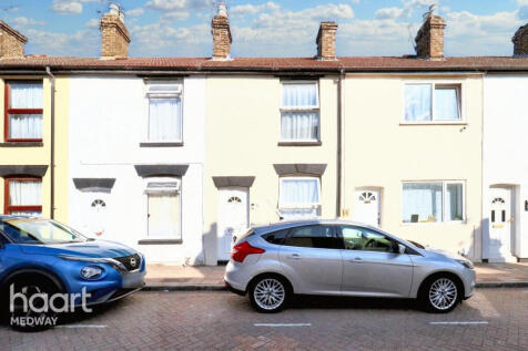 West Street, Gillingham 2 bed terraced house for sale