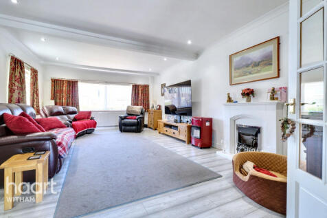 West Avenue, Mayland 4 bed detached bungalow for sale