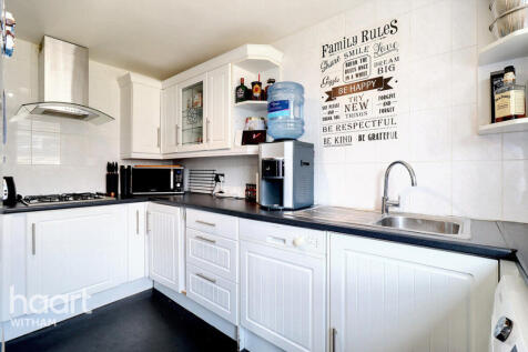 Alfreg Road, Witham 2 bed terraced house for sale