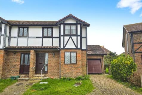 Audley Court, Freshwater, Isle of Wight 3 bed semi