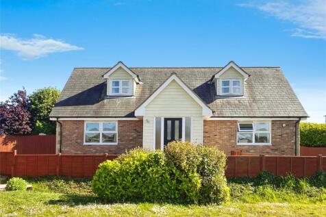 Station Road, Ningwood, Yarmouth 3 bed detached house for sale