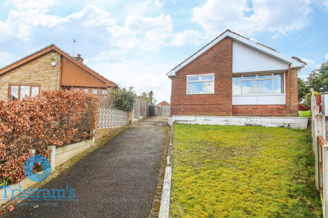 2 bedroom detached bungalow for sale