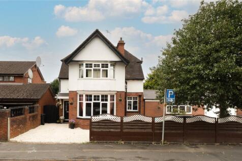 2 Meriden Avenue, Stourbridge, West... 4 bed detached house for sale