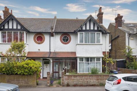 Edge End Road, Broadstairs, Kent, CT10 4 bed semi