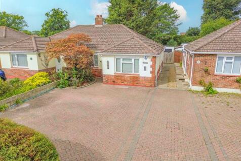 3 bedroom semi-detached bungalow for sale