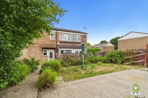 Cleveland Close, Basingstoke... 2 bed maisonette for sale