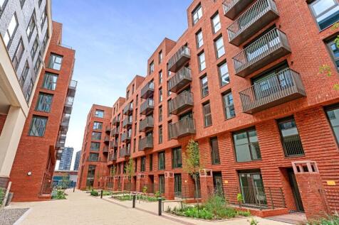 2 bedroom town house for sale