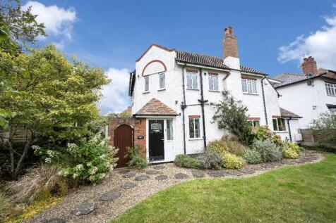 9 Norton Road, Stourbridge DY8 3 bed detached house for sale