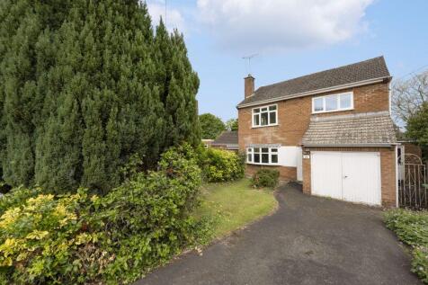 Stourton Crescent, Stourton DY7 3 bed detached house for sale