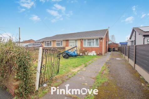 2 bedroom semi-detached bungalow for sale