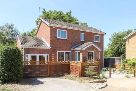Beckton Court, Sheffield S20 3 bed detached house for sale