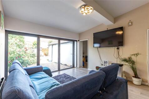 Boscombe Crescent, Bristol BS16 4 bed bungalow for sale