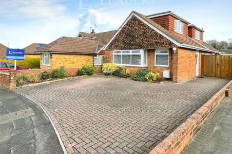 4 bedroom bungalow for sale