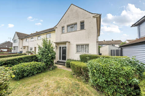 Chestnut Grove, Bognor Regis, West... 2 bed semi